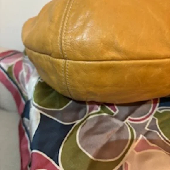 Vintage Coach Ergo Leather Pleated Hobo Natural - Picture 3 of 10